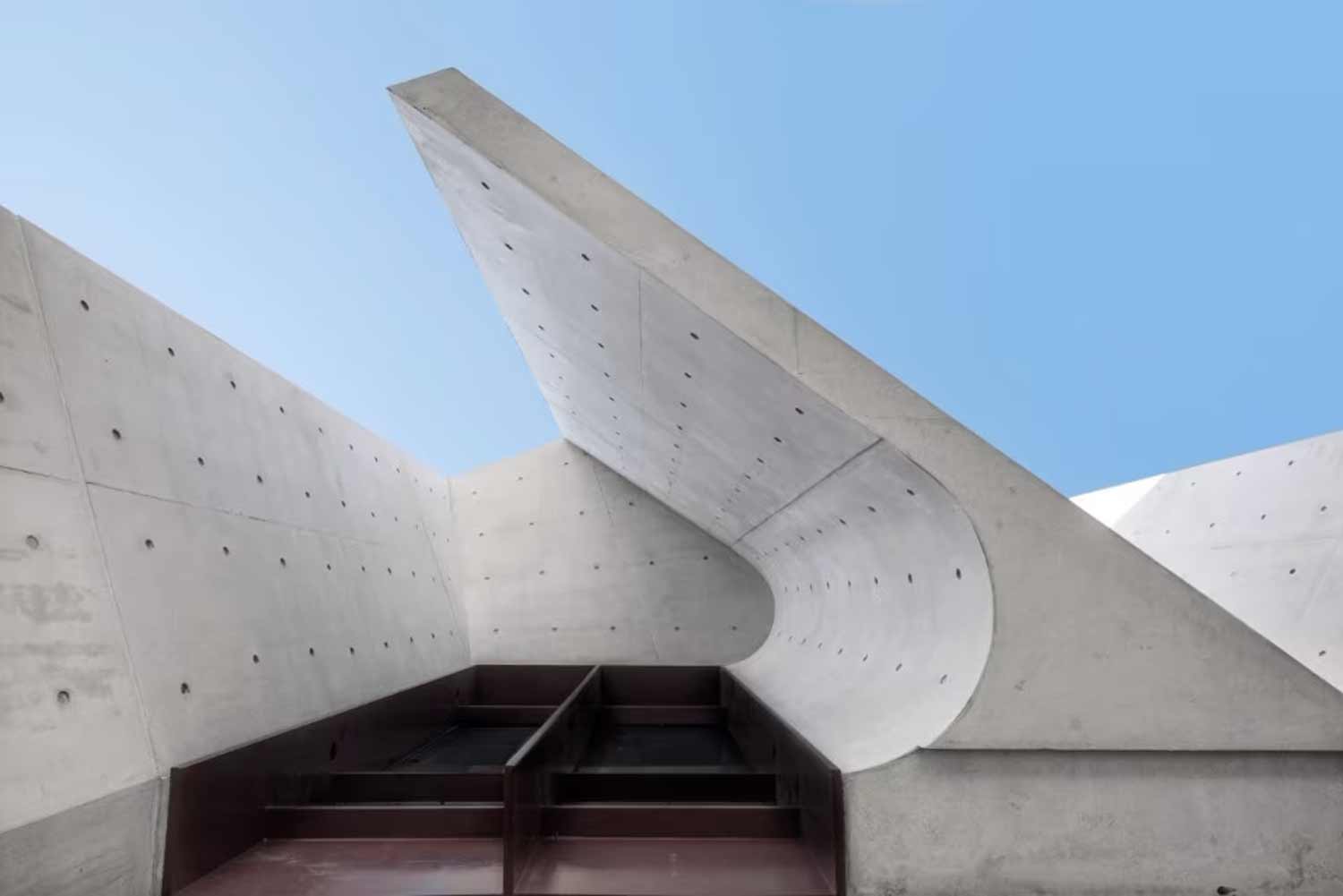 Smart Concrete: The Future of Sustainable Construction