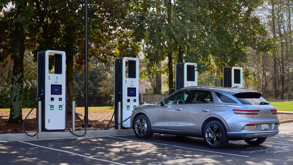 EV Charging Stations in the US: Rapid Expansion and Overcoming Challenges