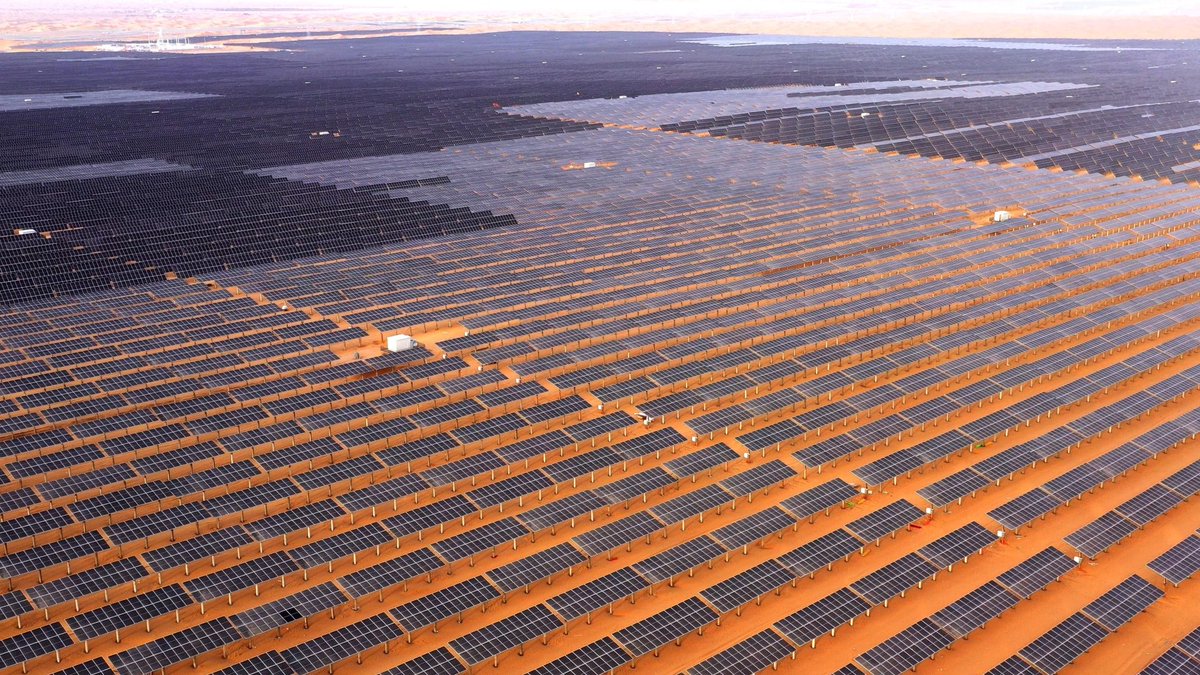 China Powers Up World’s Largest Solar Farm, Setting New Renewable Energy Milestone