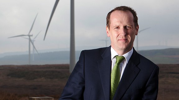 UK Energy Boss Calls for Action on Green Transition Roadblocks