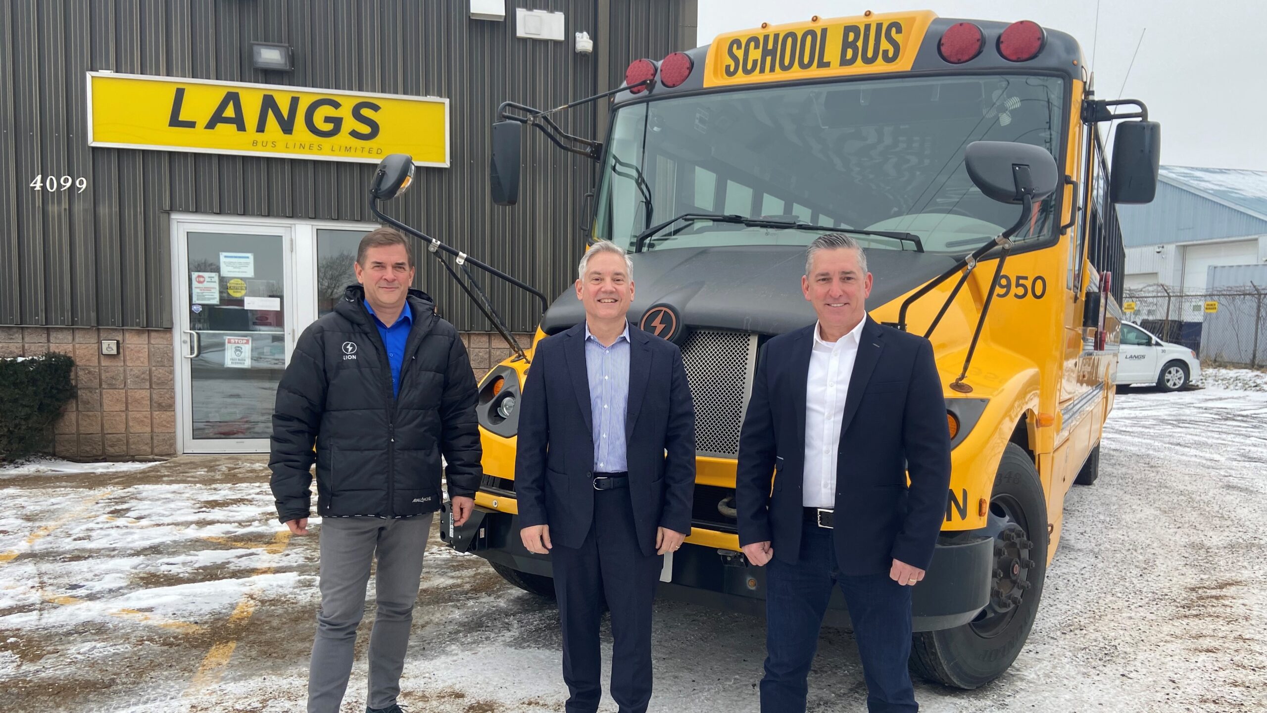 Federal Government and Langs Bus Lines Partner for Electric Fleet Transformation