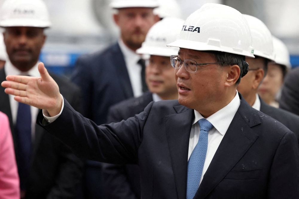 Chinese Premier Visits Australian Lithium Mine