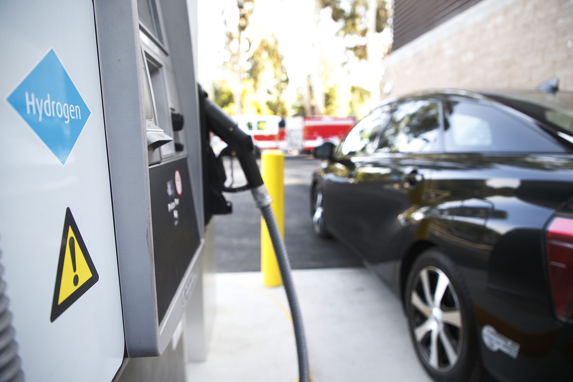 California Hydrogen Prices Soar, Hinder Deployment Despite Growing Demand