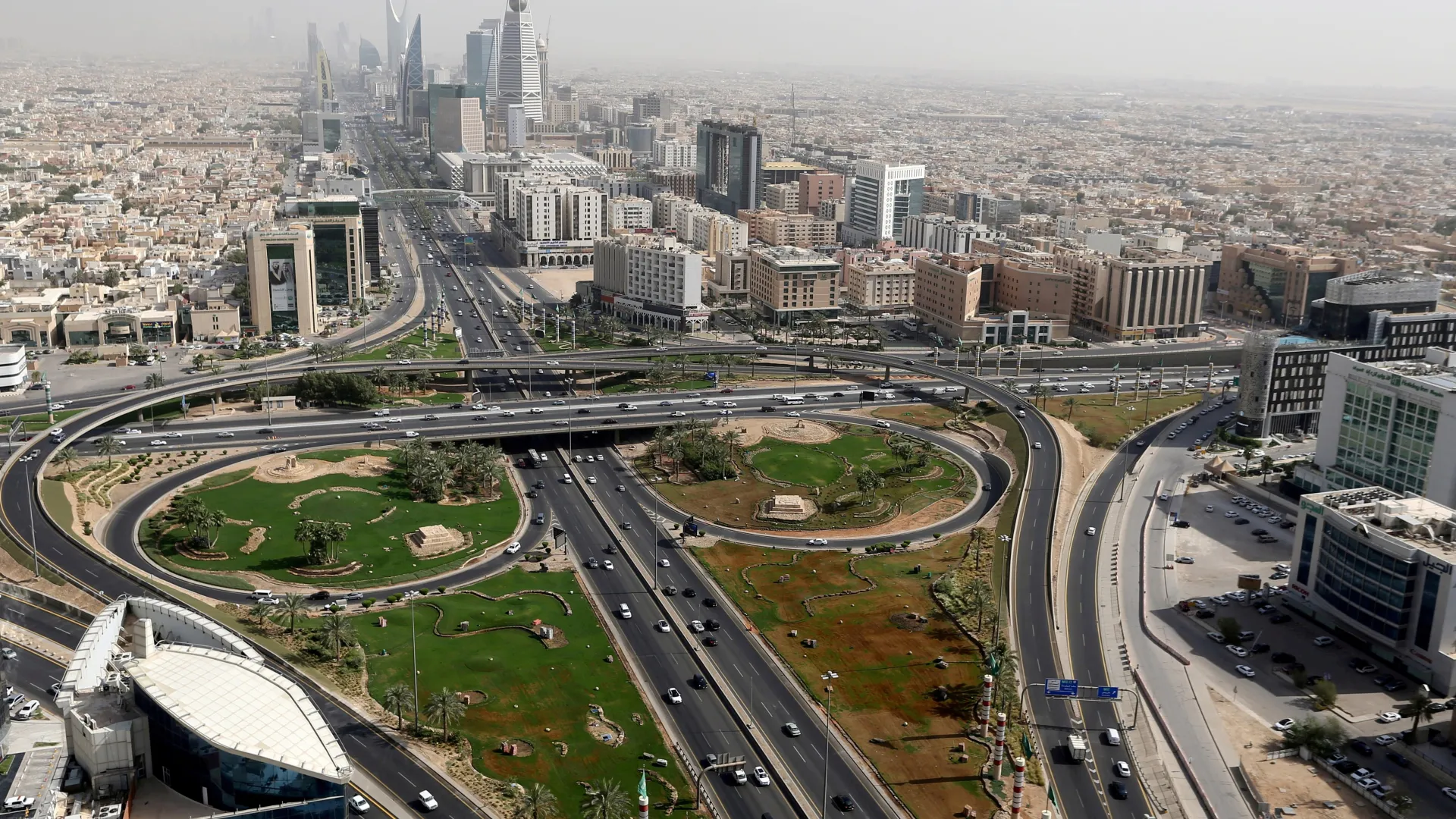 International Companies Vie for Major Saudi Highway Project